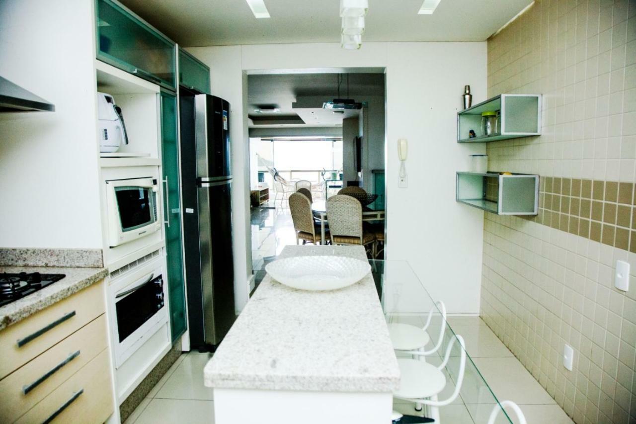 Apartamento Apto Frente Mar Bal Camboriu Pe Na Areia Churrasqueira Carvao Na Sacada Fantastica E Encantadora Vista Mar Balneário Camboriú