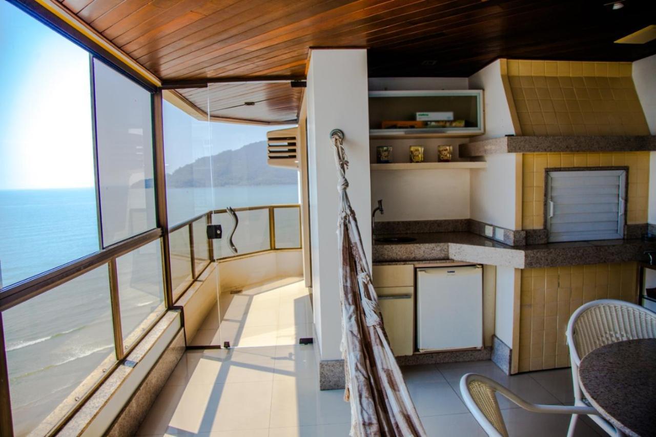 Apartamento Apto Frente Mar Bal Camboriu Pe Na Areia Churrasqueira Carvao Na Sacada Fantastica E Encantadora Vista Mar Balneário Camboriú